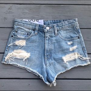 BDG highwaisted super cheeky summer Jean shorts